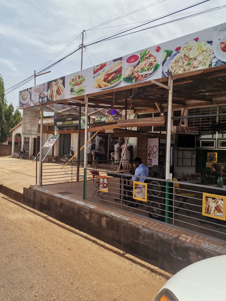 Bar, pub H Sheini Eatery, Tamale, photo