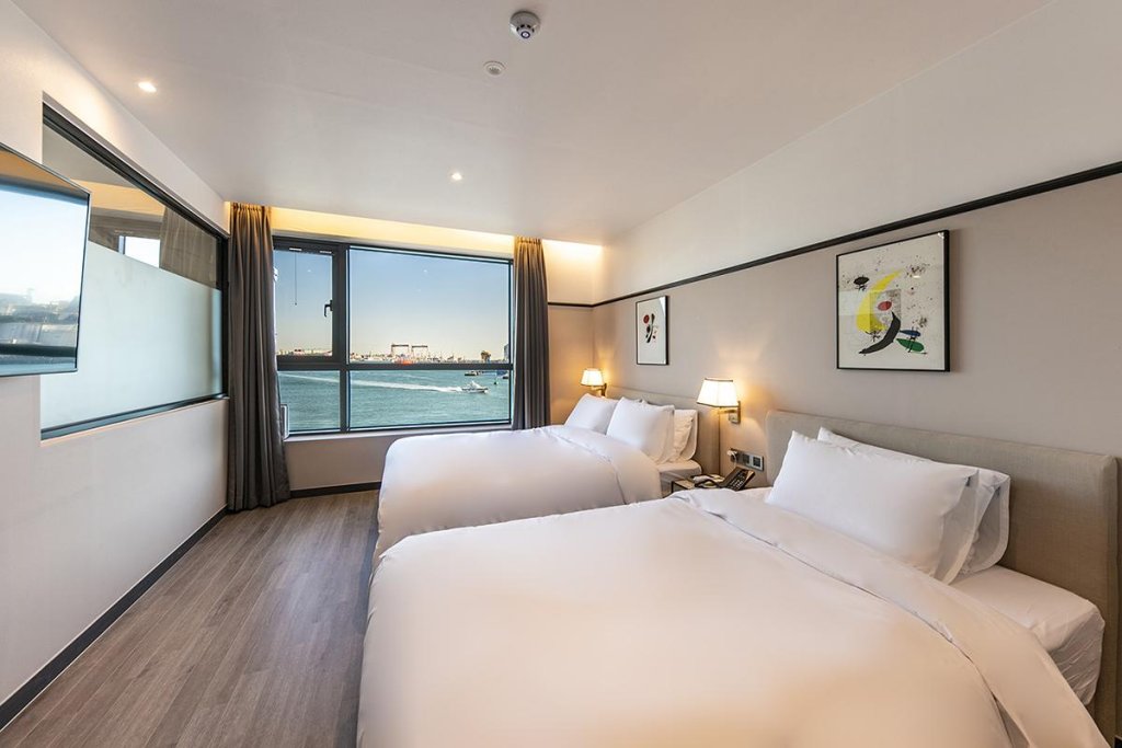 Фото Brown Dot Hotel - Jangsaengpo