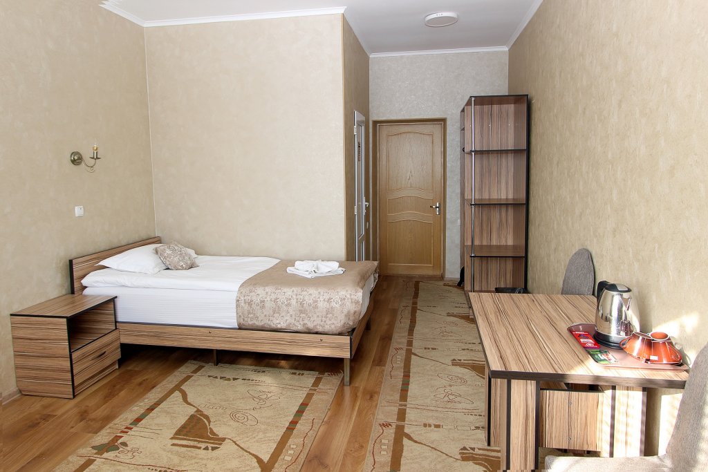 Фото Маданур