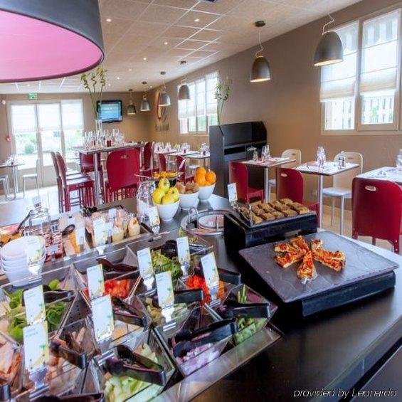 Фото Campanile Rennes Centre Gare