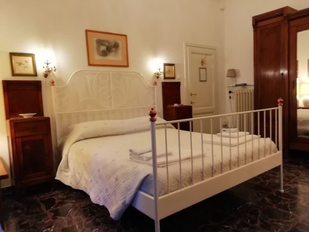 Фото Rooms by Anna Affittacamere