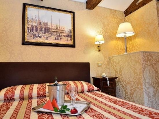 Фото Residenza Goldoni