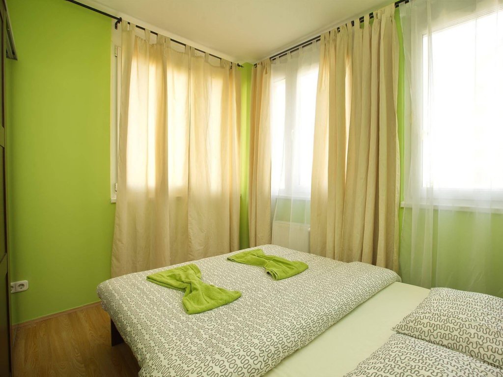 Фото Corvin Rose Apartment Hotel