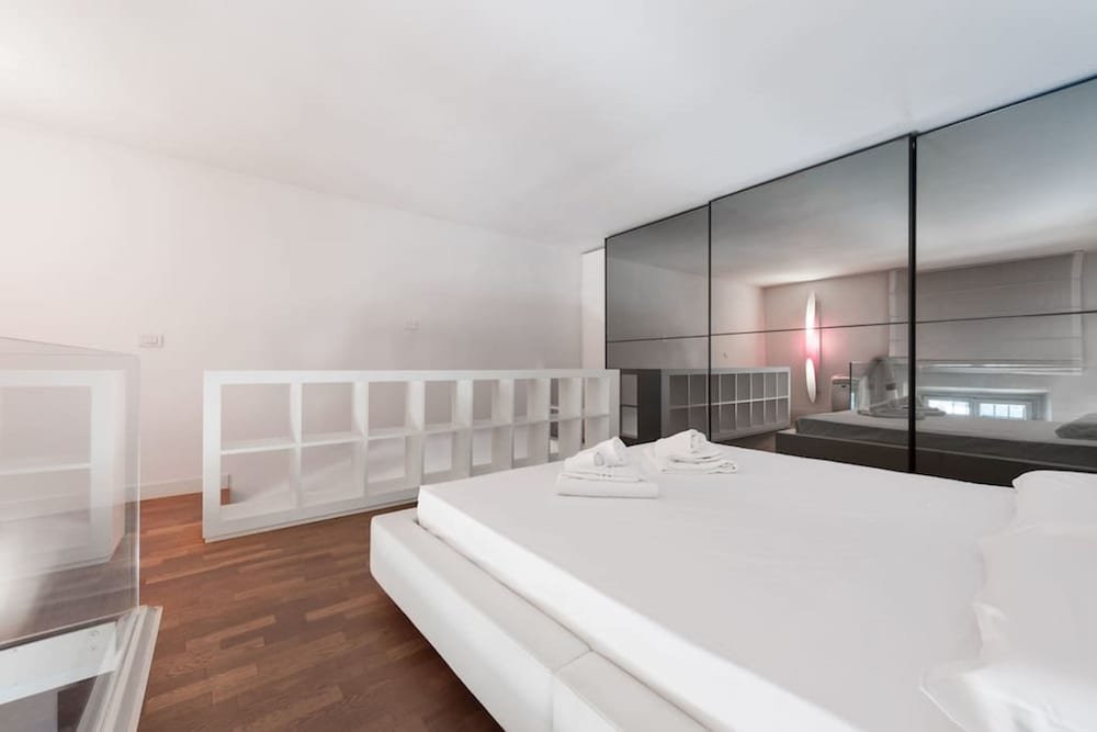 Фото Short-Let Florence - Stunning Loft