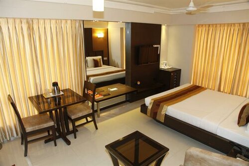 Гостиница Hotel Accolade в Ахмадабаде