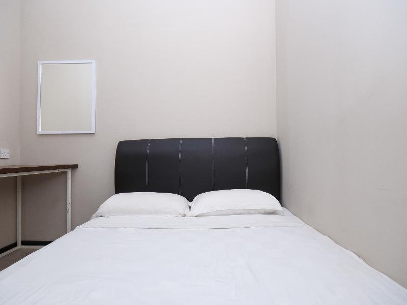 Фото Spot On 89838 Lm Residence