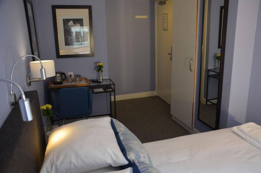 Фото отеля 3