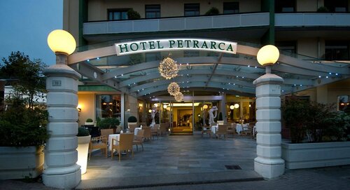 Гостиница Hotel Terme Petrarca в Монтегротто-Терме
