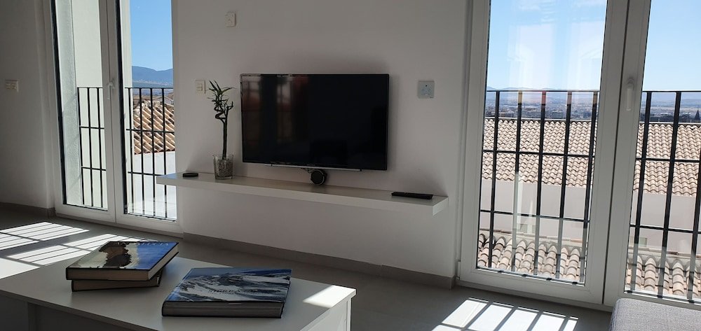 Фото Toc Hostel Granada