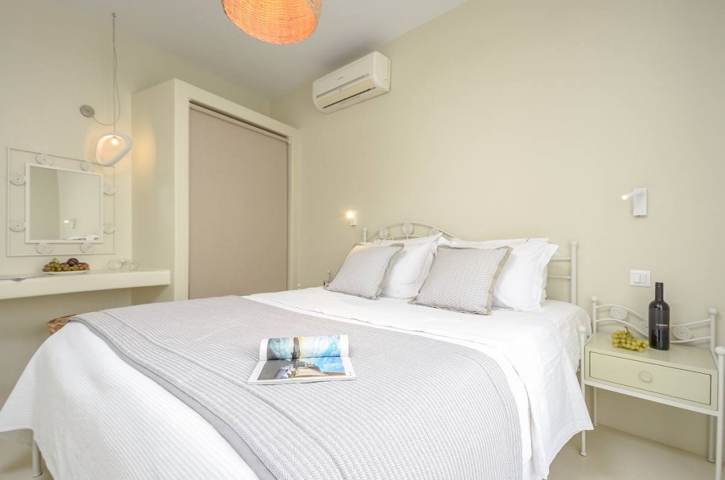 Фото Antony Suites - Adults Only