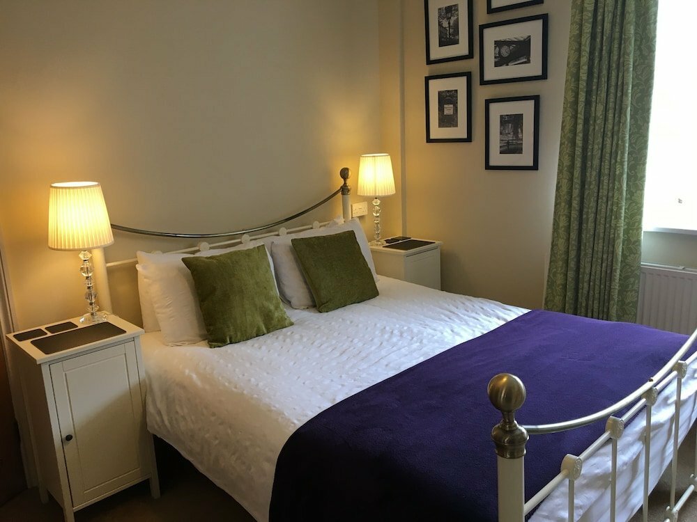 Hotel Ashbury Bed and Breakfast, England, photo