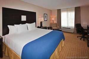 Гостиница Holiday Inn Express Hotel & Suites Albuquerque Airport, an Ihg Hotel