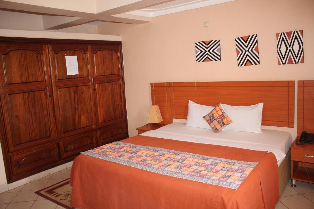 Фото Kings Hospitality Centre