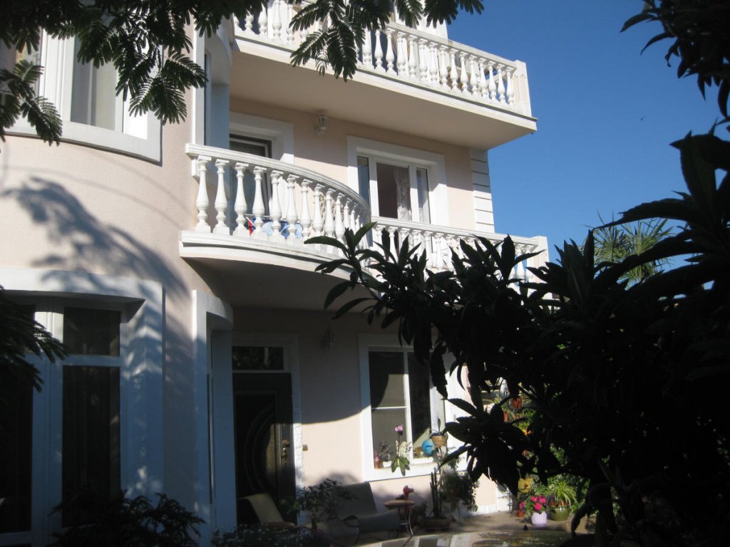 Фото Милана