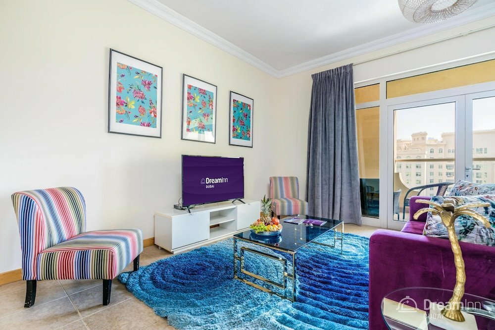 Short-term housing rental Dream Inn - Shoreline Al Sultana, Dubai, photo