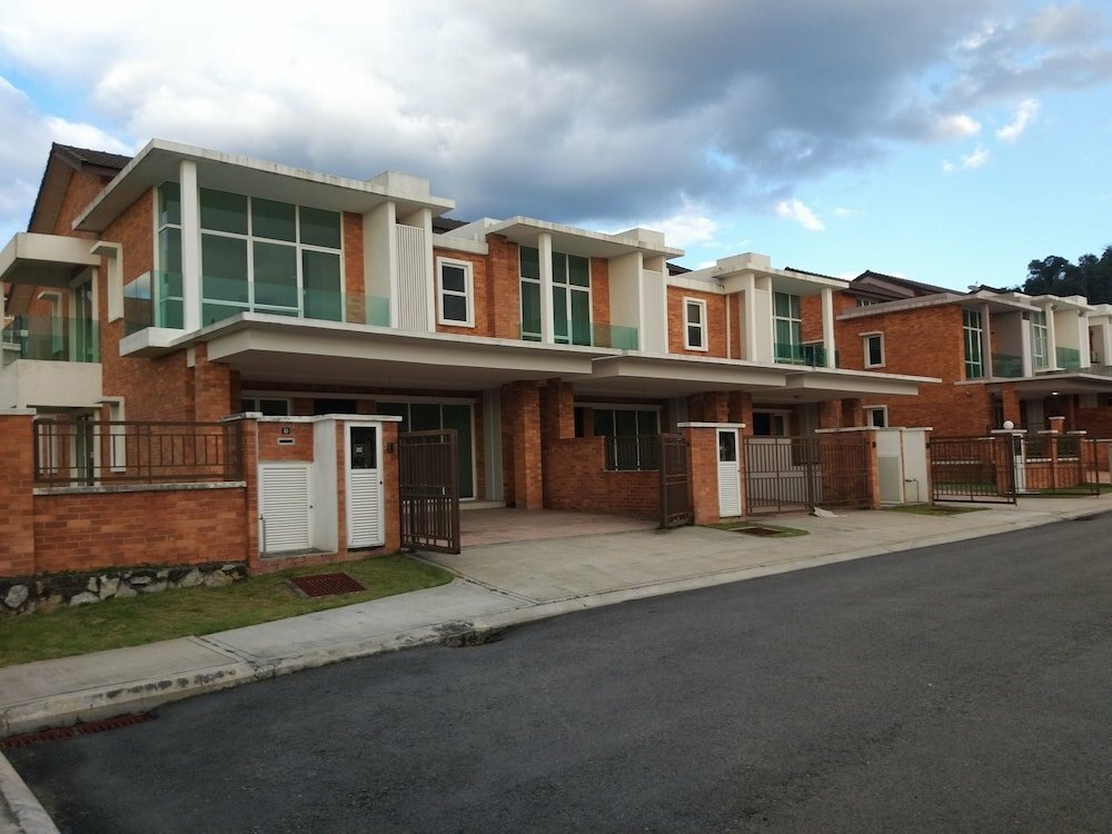 Hotel New and Classic Homestay 2 Storey House, State of Selangor, photo