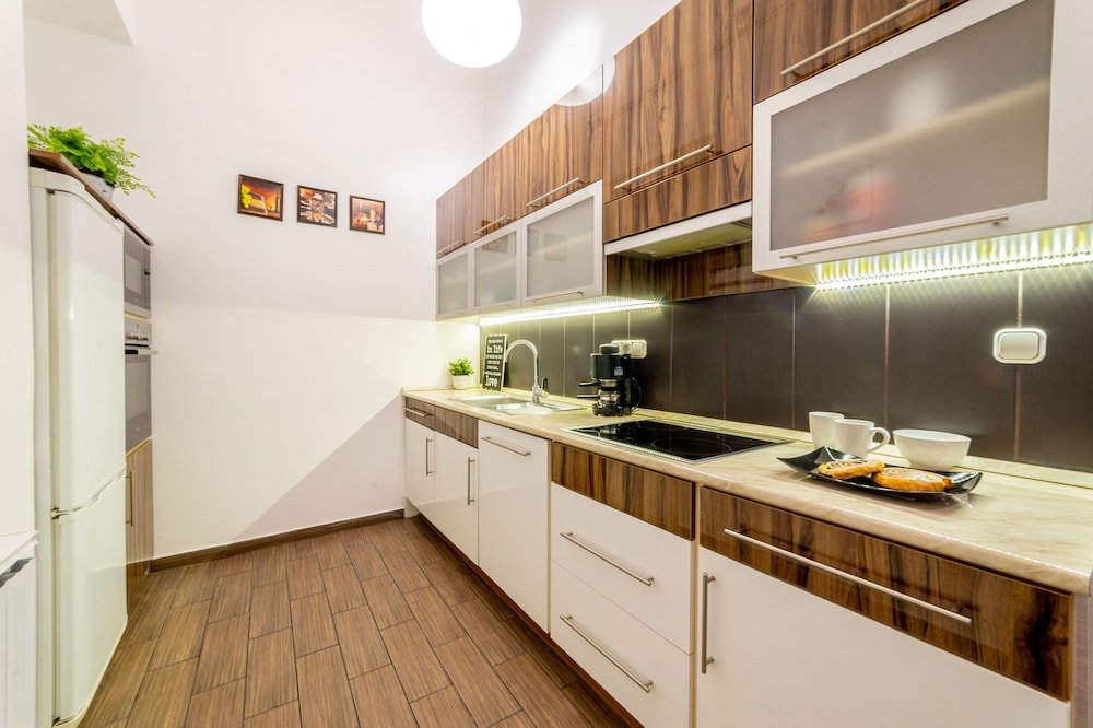 Фото Real Apartments Lovag