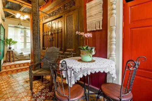 Фото Ellina's Staycation Classic House Kl