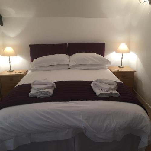 Фото The White Cottage B&b