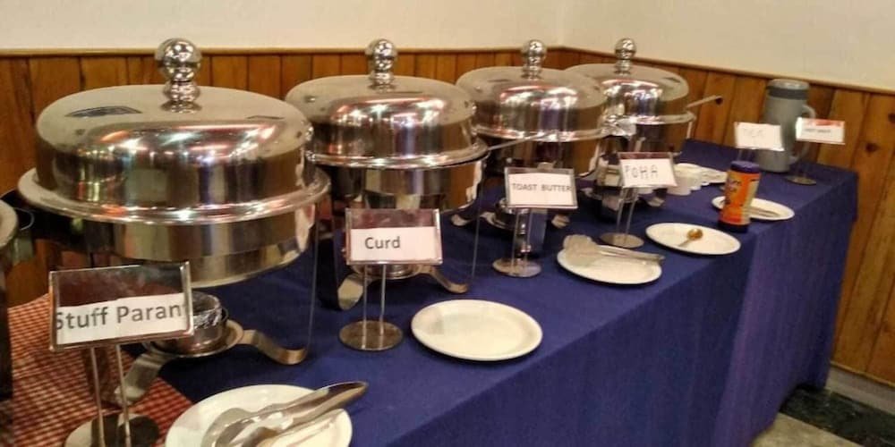 Фото The Posh hotel