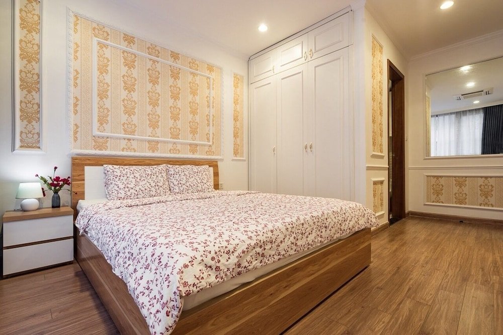 Фото Bayhomes D'Capitale Serviced Apartment