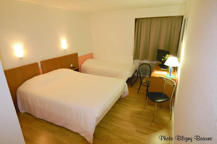 Фото Hôtel Les Nomades Beaune