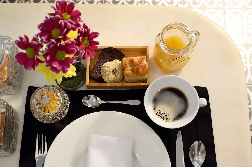 Фото 2 Mazi Suites