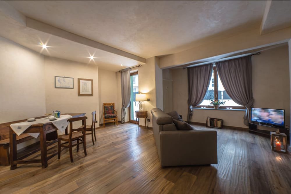 Фото Appartamenti InCentro Aosta