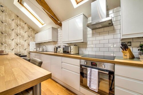 Жильё посуточно Stunning&modern 3bedroom Mews House With Parking в Эдинбурге