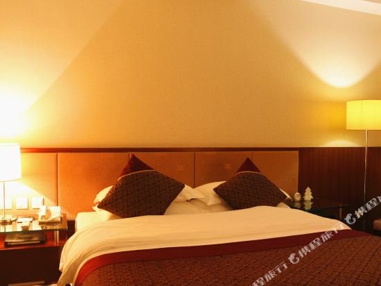 Фото Jinling Jingyuan Plaza