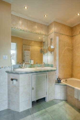 Внешний вид отеля Hotel Blesius Garten в Трире, фото 3