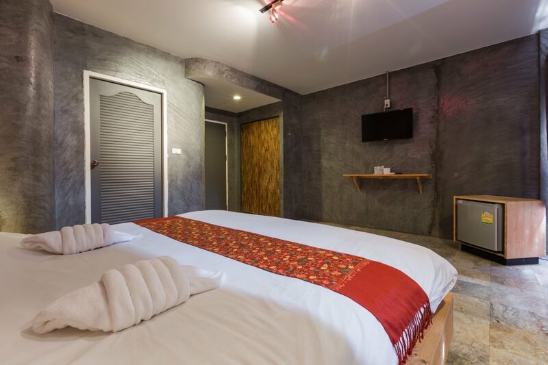 Гостиница Zen Rooms Roundabout Karon Beach