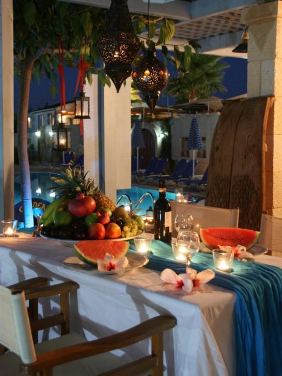 Фото Golden Bay Hotel Apartments