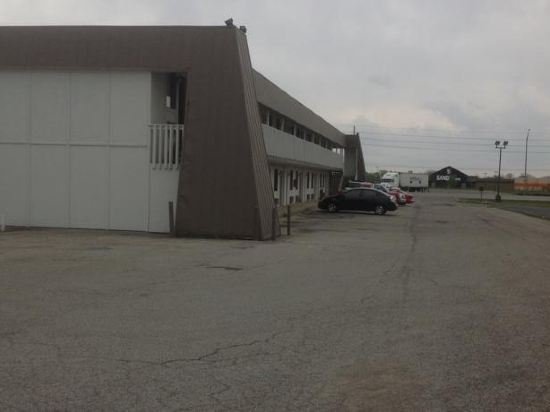 Фото Quality Inn & Suites Greenfield I-70