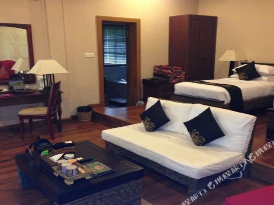 Фото Aureum Palace Hotel & Resort Pyin Oo Lwin