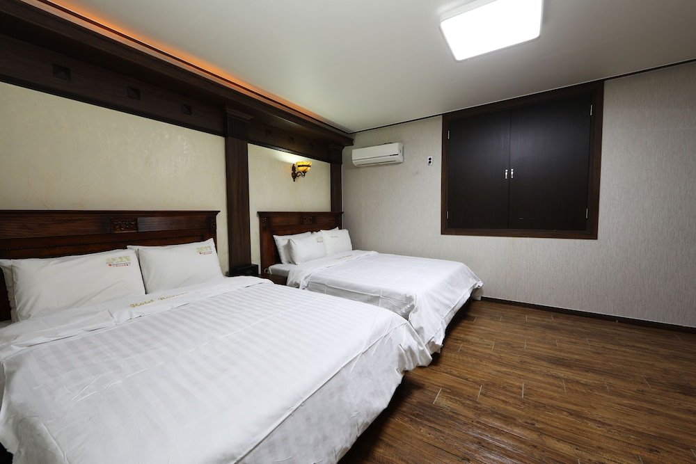 Фото Gwangju Hotel Banana