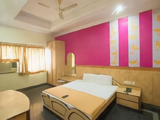 Фото Hotel Suriya International