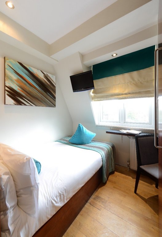 Фото Mayflower Hotel