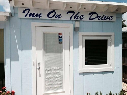 Гостиница Inn on the Drive LLC