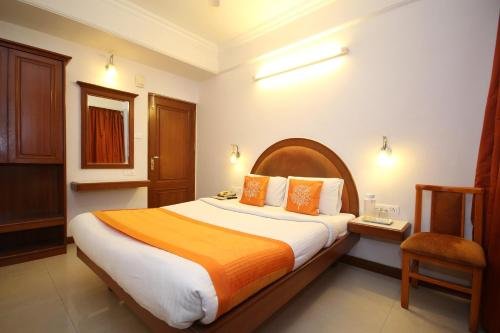 Фото Oyo 765 Hotel Sunil Residency