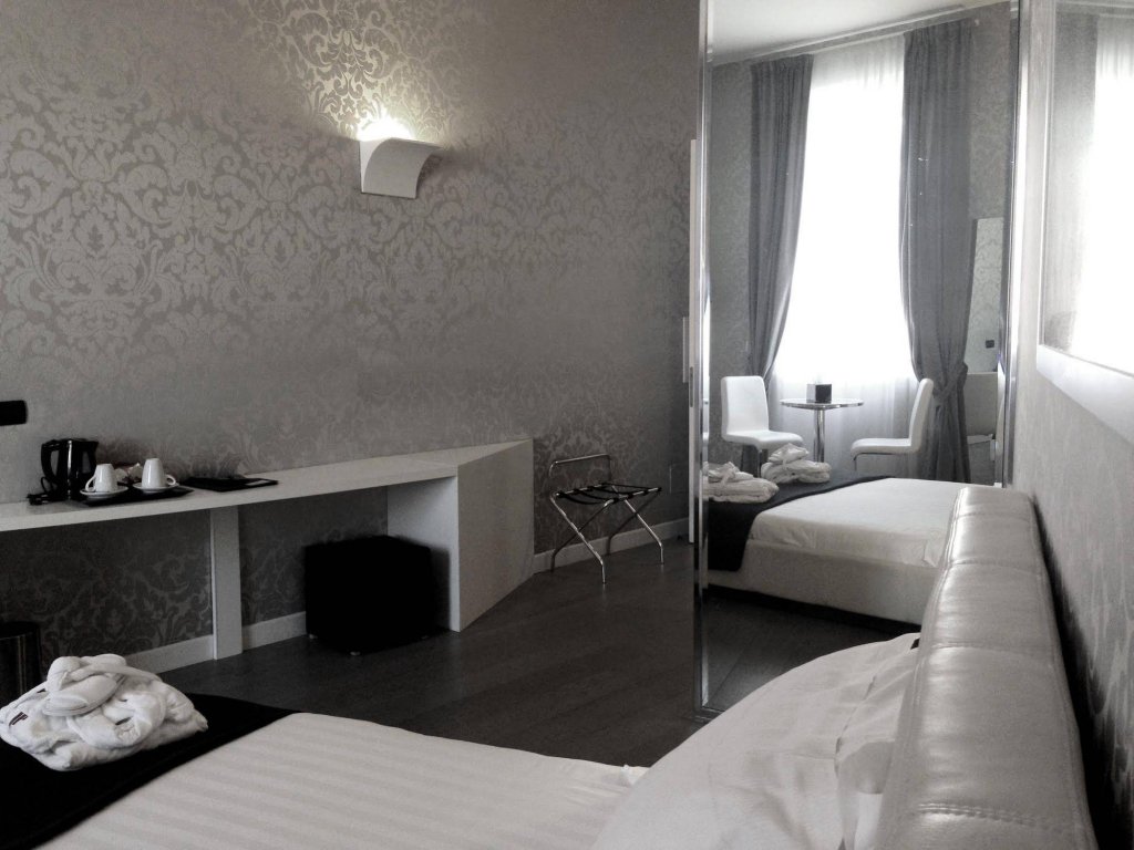 Фото Piazza di Spagna Suites