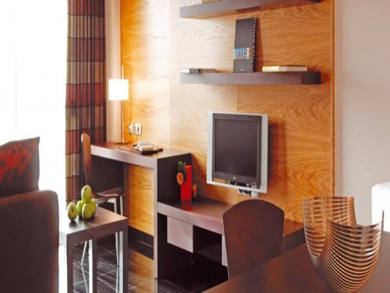 Фото Hesperia Barcelona Fira Apartments