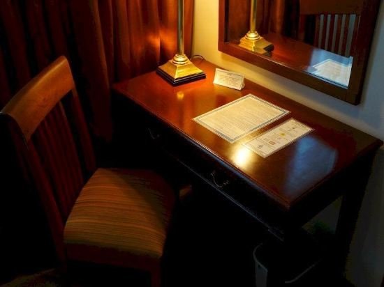 Фото Tiara Oriental Hotel