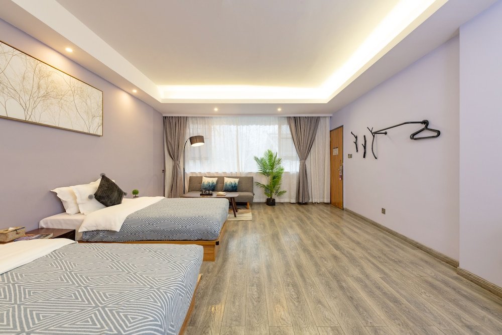 Фото Spring Blossoms Inn Yangshuo West Street