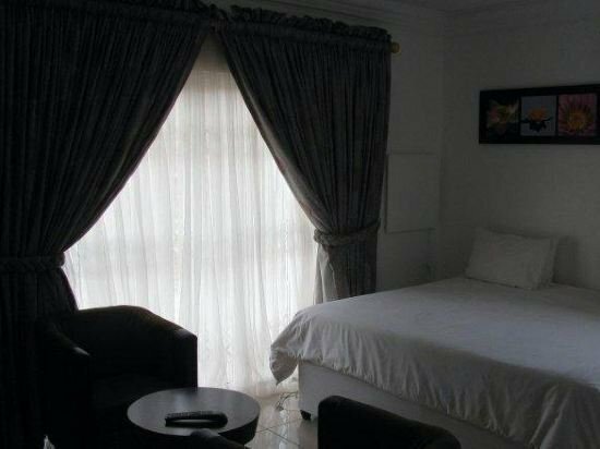 Гостиница Bruno Comfort Suites