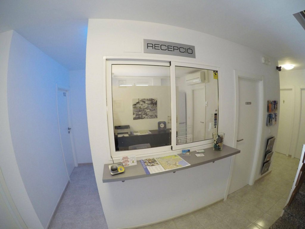 Фото Hostal del Mar