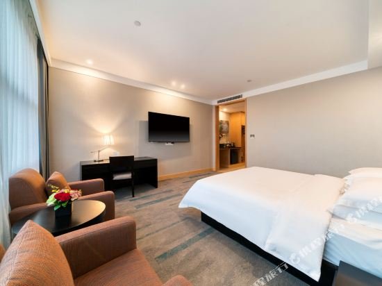 Фото Hundred Centuries Hotel