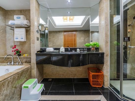 Фото Jiangmen Gladden Hotel