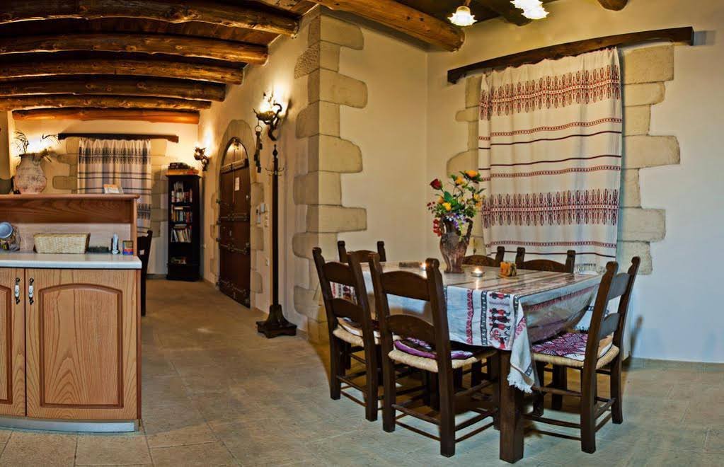 Фото Villa Aloni-traditional Stone Villa With Nice View, pool and Garden