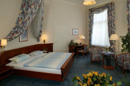 Фото Hotel Deutsches Haus